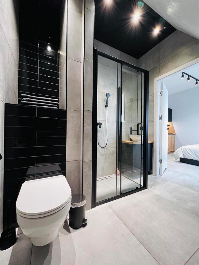 Property Apart - Plac Jana Pawla II Centrum Wroclaw Ngoại thất bức ảnh